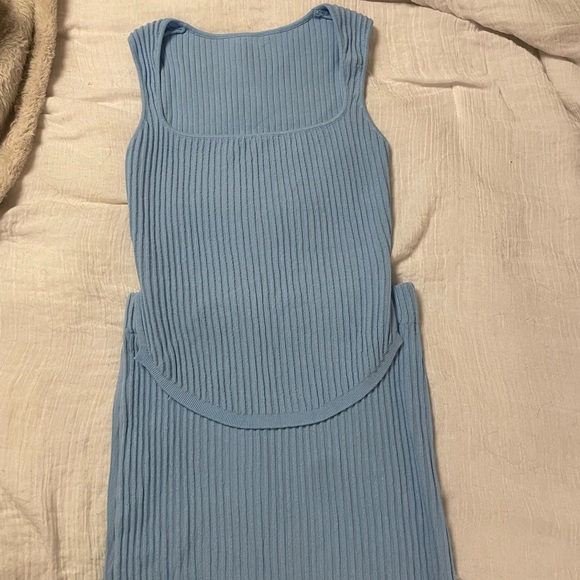 Blue set - Picture 2 of 2